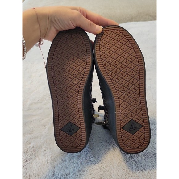 *Like New*Sperry Animal Print fur lined sneakers in women's size 5 - Picture 6 of 8